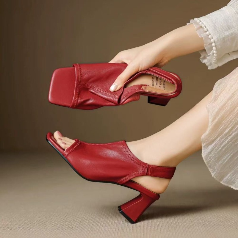 Casual Sandal Leather - รองเท้าส้นสูงแบบเปิดนิ้วเท้าทรงเหลี่ยมหนังนิ่มสไตล์ฝรั่งเศสสำหรับผู้หญิง รุ่นใหม่ปี 2026 ดีไซน์หรูหรา